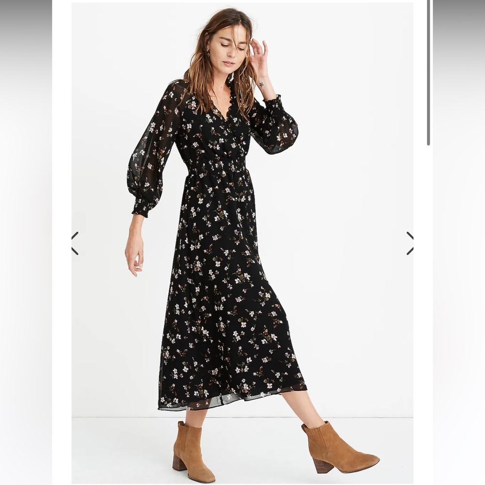 Georgette Smocked Midi Dress in Backyard Blooms